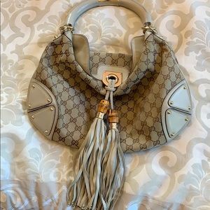 Gucci Cream Color Fringe Vintage Shoulder Bag